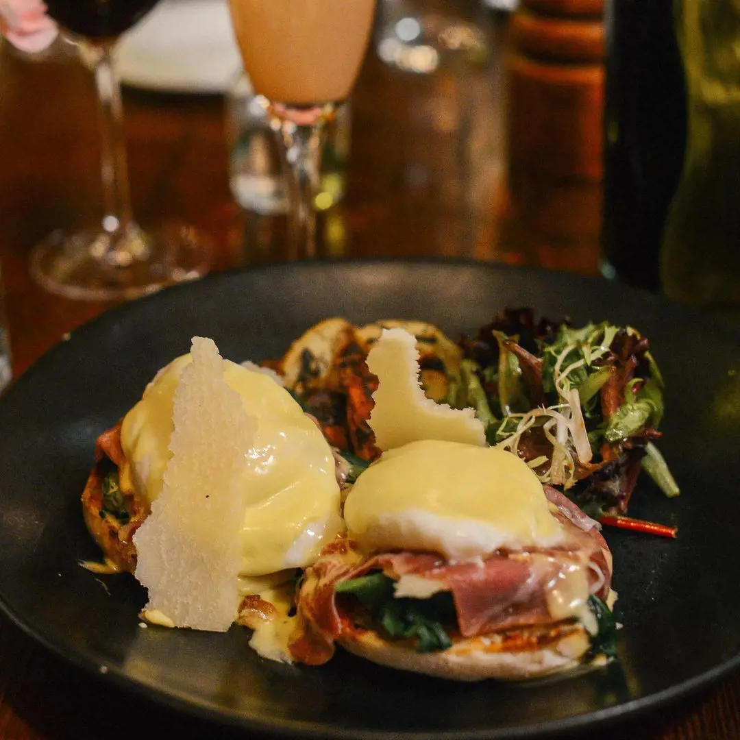 Poached Eggs, Spinach, Parma, English muffin, Hollandaise