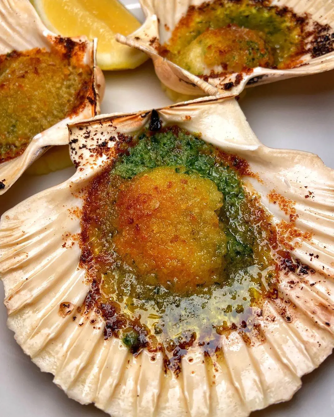 Roasted scallops with white port and garlic