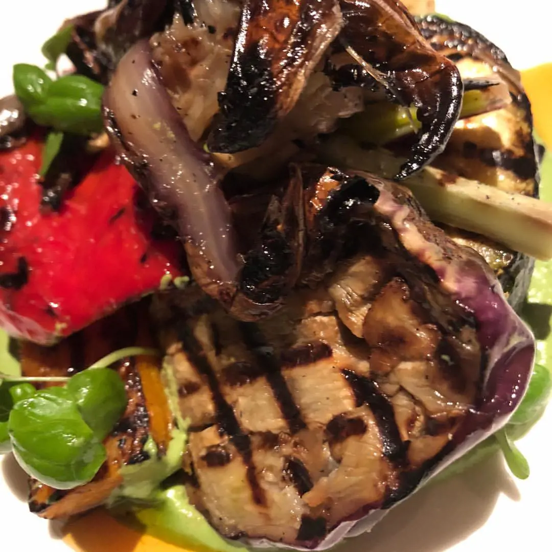 Grilled vegetable salad with basil sauce