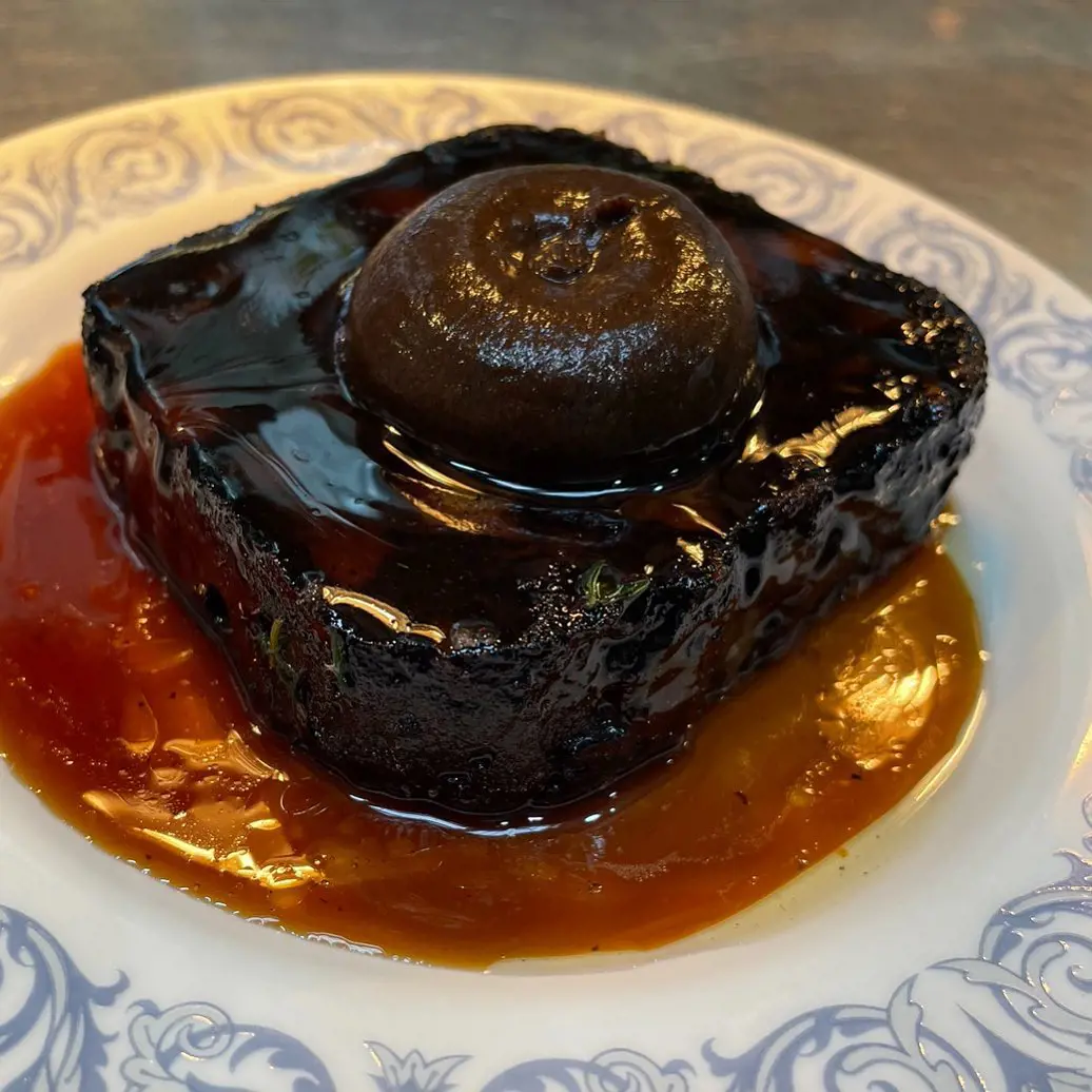 Mangalitza black pudding, burnt apple, brown butter